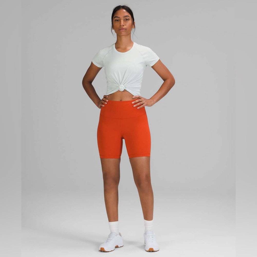 Lululemon Wunder Train High-Rise Short 6"
Canyon Orange